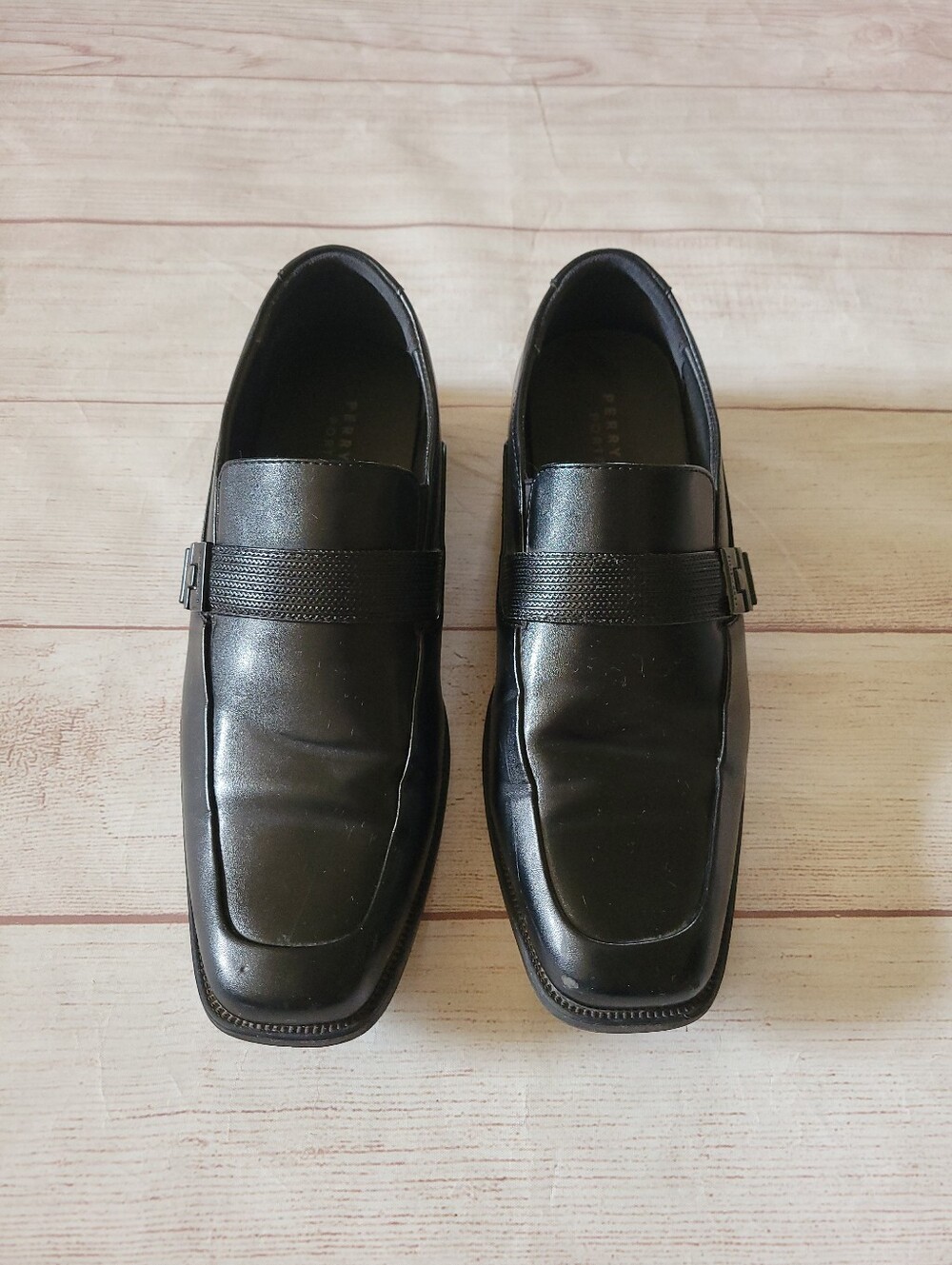 Perry Ellis Portfolio Shoes